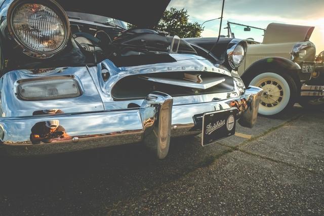Close wide-angle shot of a Studebaker's chrome front end